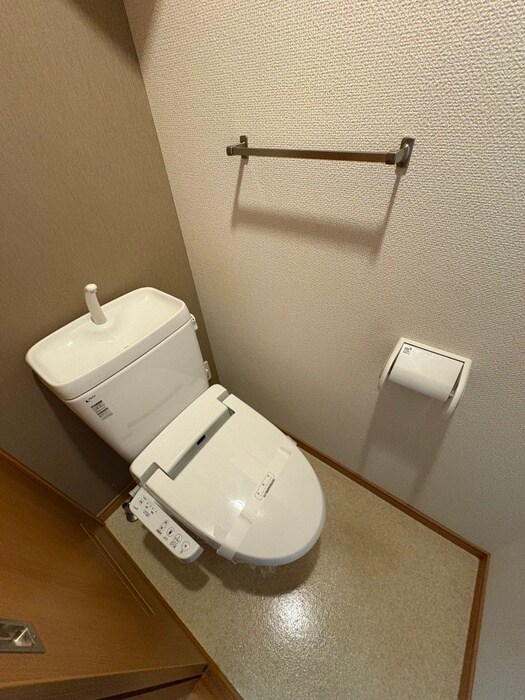 物件内観写真13　(トイレ)