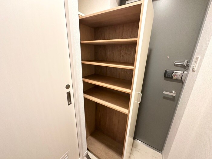 物件内観写真15　(靴箱)