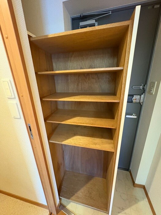 物件内観写真16　(靴箱)