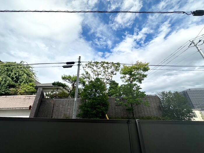 物件内観写真22　(室内からの展望)