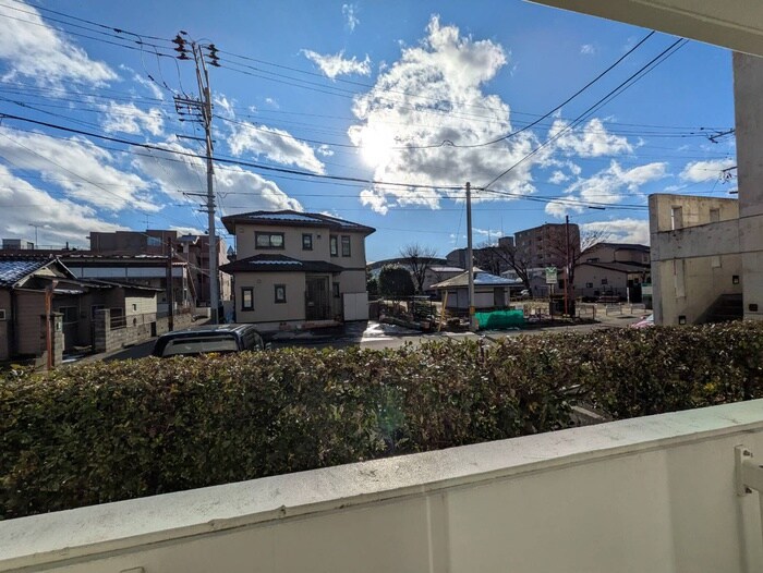 物件内観写真13　(室内からの展望)