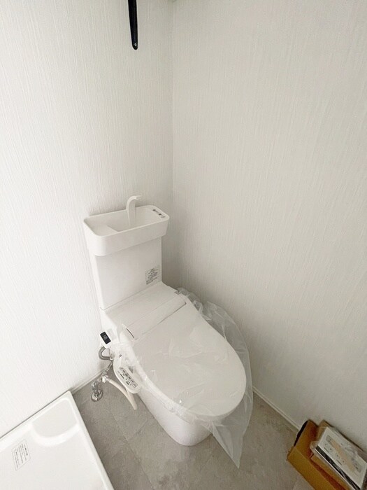 物件内観写真8　(トイレ)