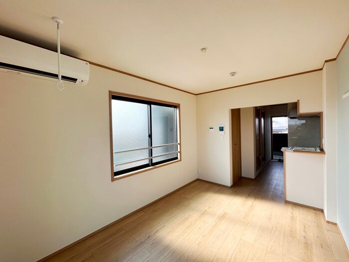 物件内観写真10　(居室)