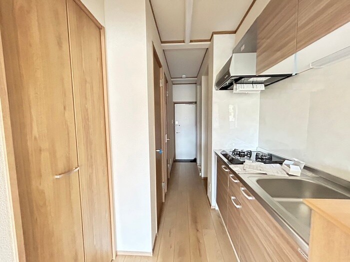 物件内観写真19　(廊下)