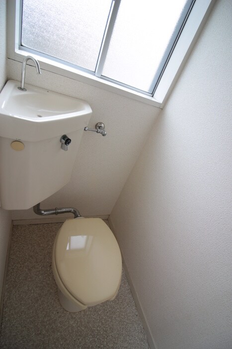 物件内観写真13　(トイレ)