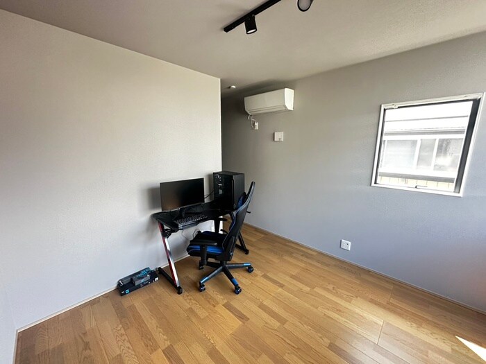 物件内観写真8　(居室)