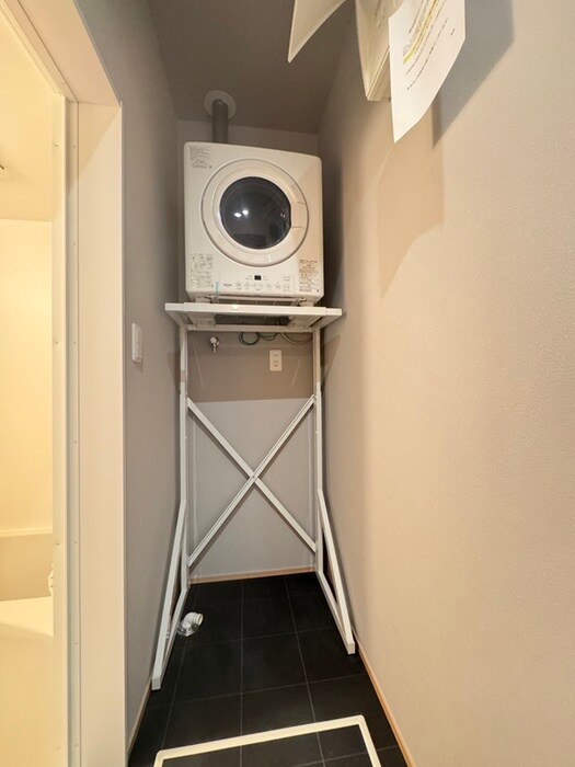 物件内観写真13　(洗濯機置場)