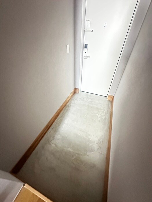 物件内観写真18　(玄関)