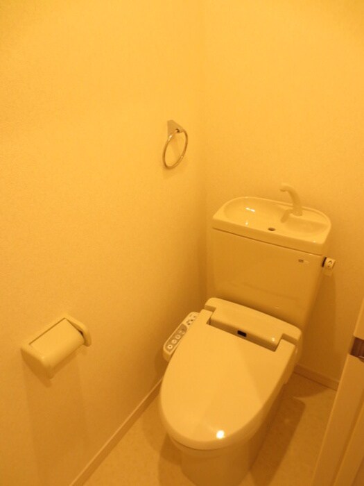 物件内観写真10　(トイレ)