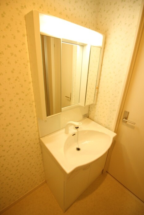 物件内観写真11　(洗面)