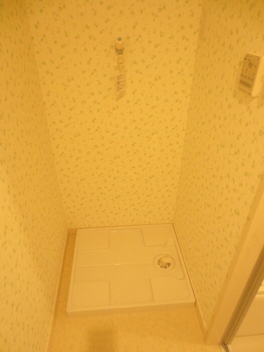 物件内観写真12　(居室)