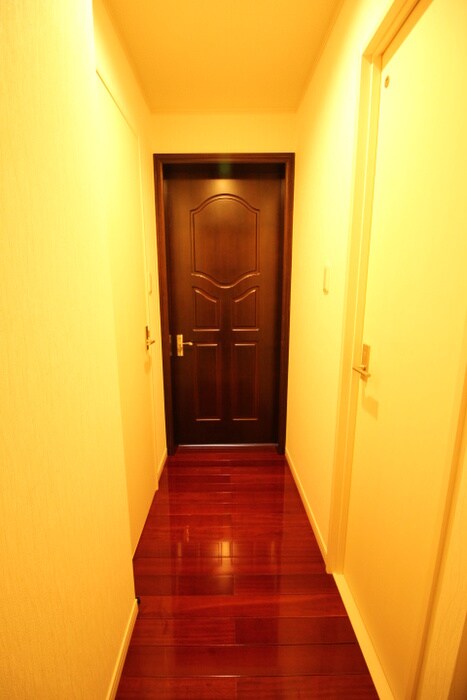 物件内観写真13　(廊下)