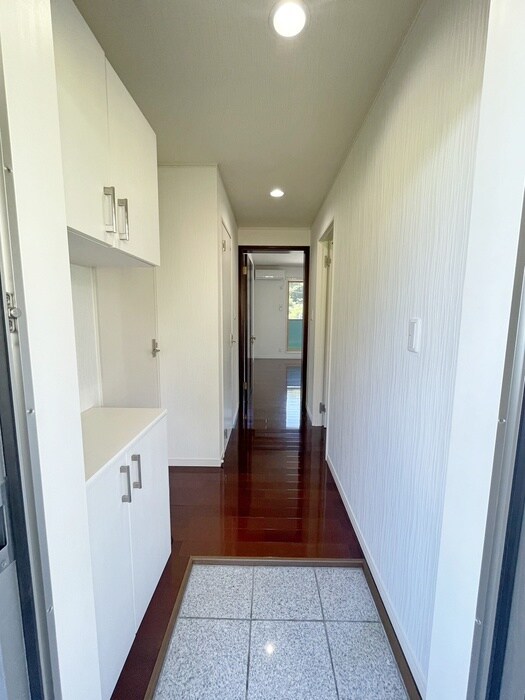 物件内観写真17　(廊下)