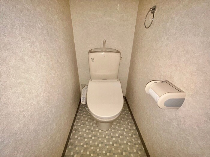 物件内観写真12　(トイレ)