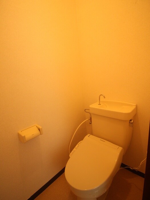 物件内観写真13　(トイレ)