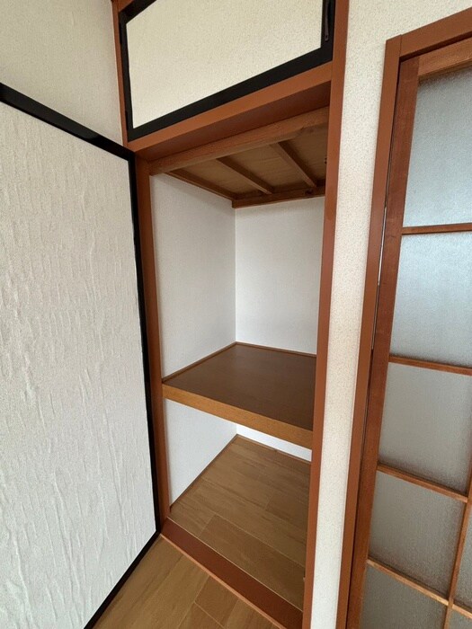 物件内観写真16　(収納)
