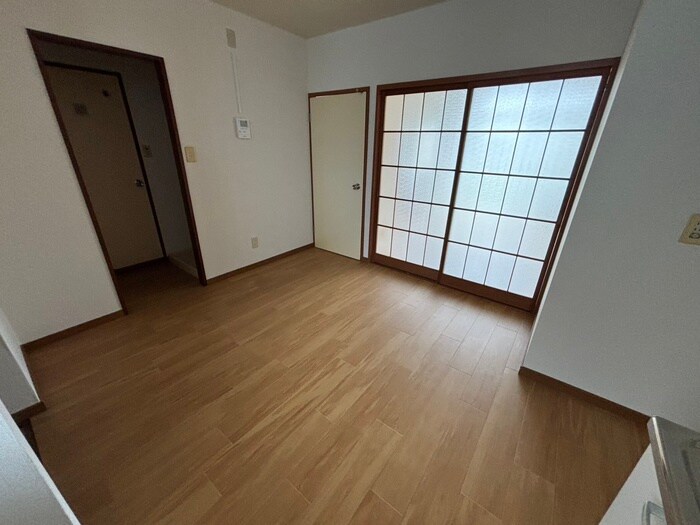 物件内観写真18　(廊下)