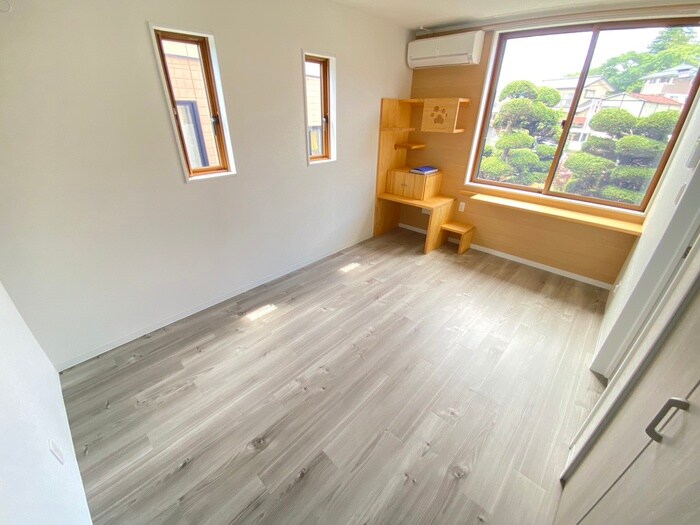 物件内観写真10　(居室)