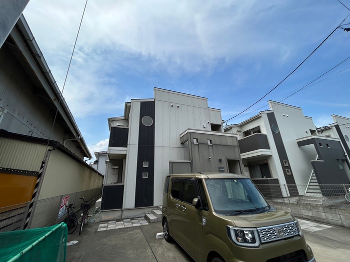 クレフラスト幸町E