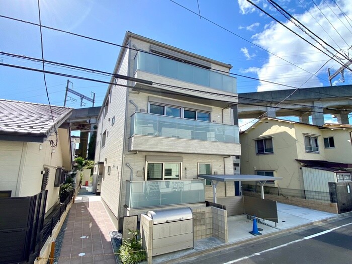 物件外観写真1　(外観写真)