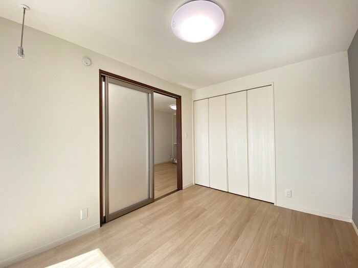 物件内観写真8　(居室)