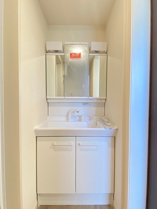 物件内観写真12　(洗面)