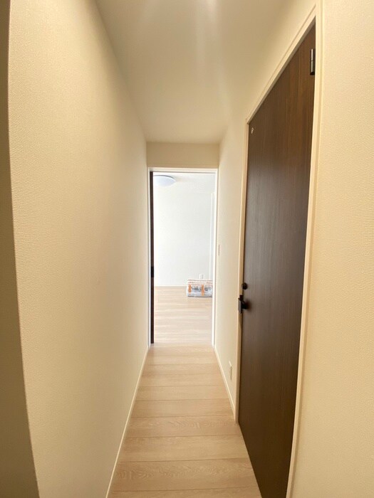 物件内観写真20　(廊下)