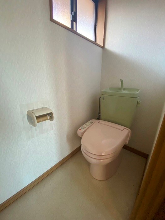 物件内観写真13　(トイレ)