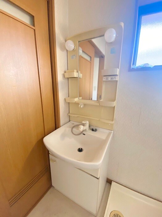 物件内観写真14　(洗面)