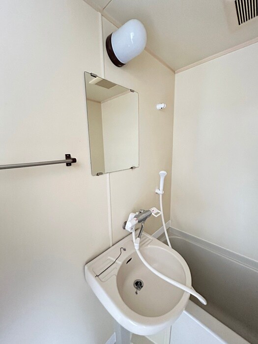 物件内観写真12　(洗面)