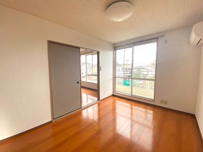 物件内観写真7　(居室)