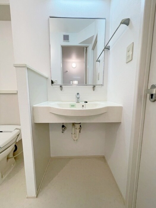 物件内観写真11　(洗面)