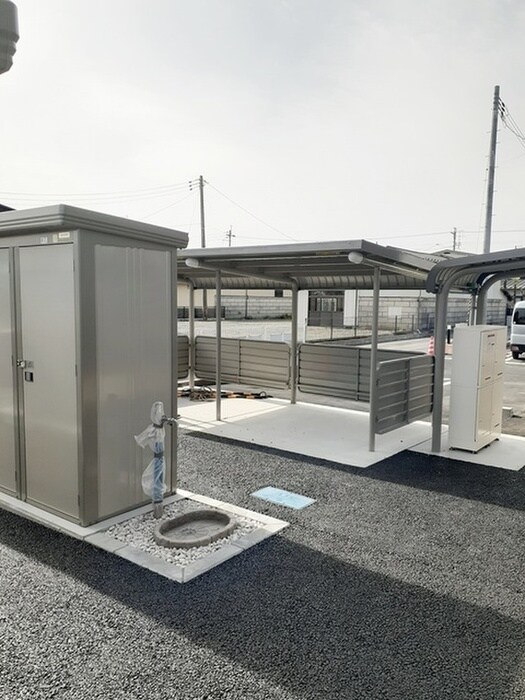物件外観写真3　(駐輪場)