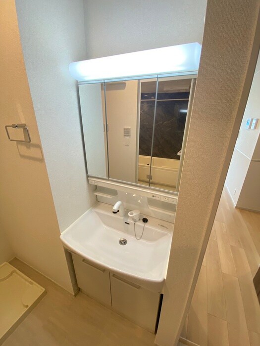 物件内観写真12　(洗面)