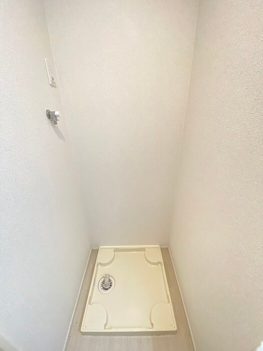 物件内観写真13　(洗濯機置場)