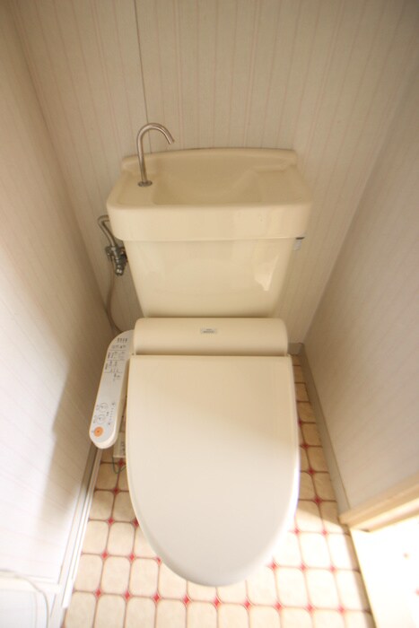 物件内観写真14　(トイレ)