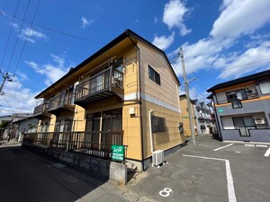 ウエストハイツ外観写真