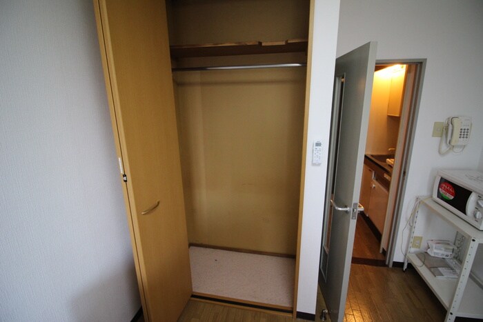 物件内観写真12　(収納)