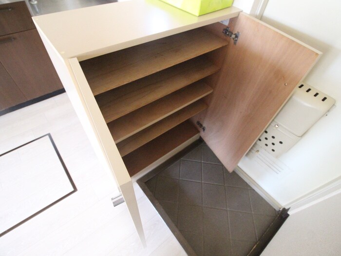 物件内観写真15　(靴箱)