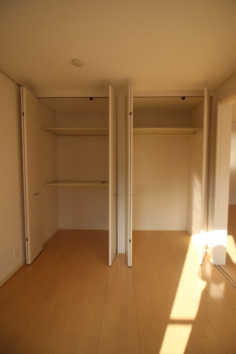 物件内観写真16　(収納)
