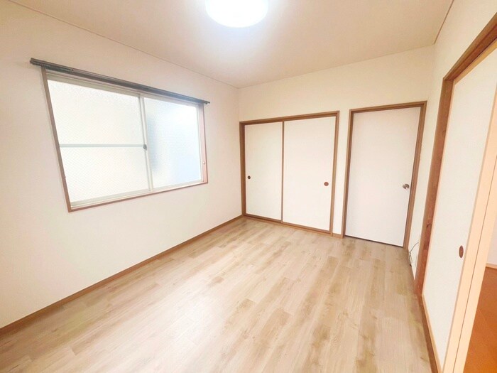 物件内観写真8　(居室)