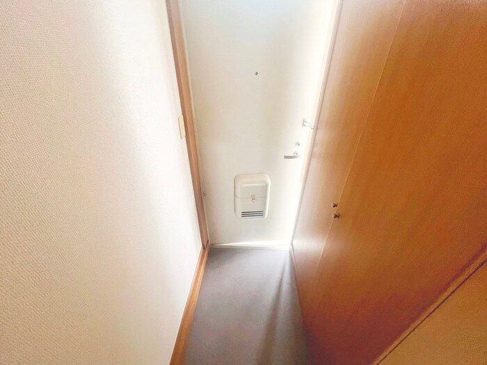 物件内観写真22　(玄関)