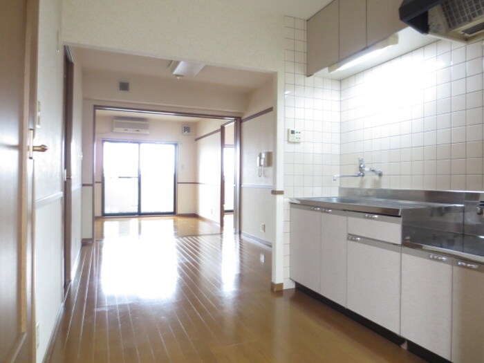 物件内観写真9　(居室)