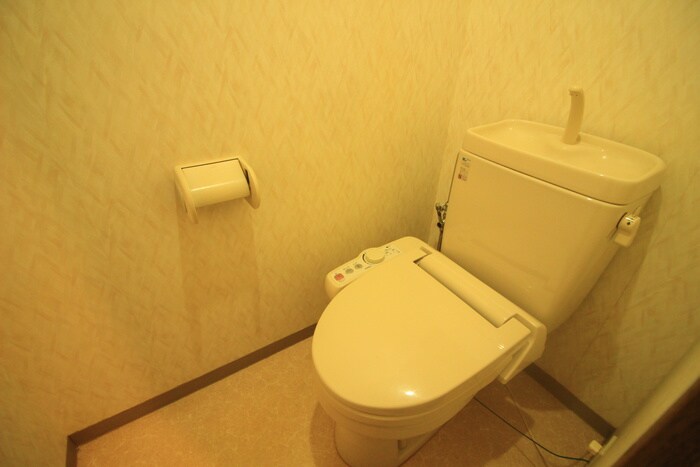 物件内観写真11　(トイレ)