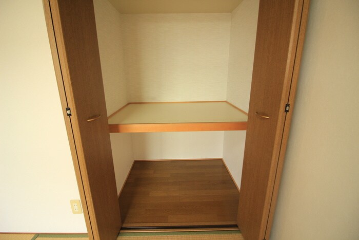 物件内観写真21　(収納)