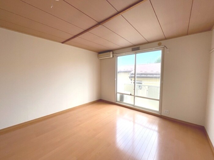 物件内観写真21　(居室)