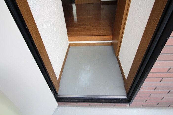 物件内観写真19　(玄関)