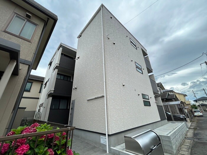 物件外観写真3　(外観写真)