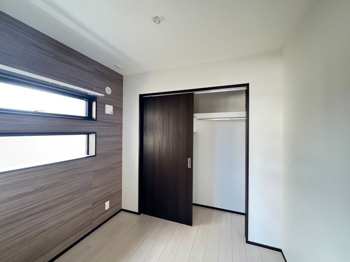 物件内観写真18　(居室)