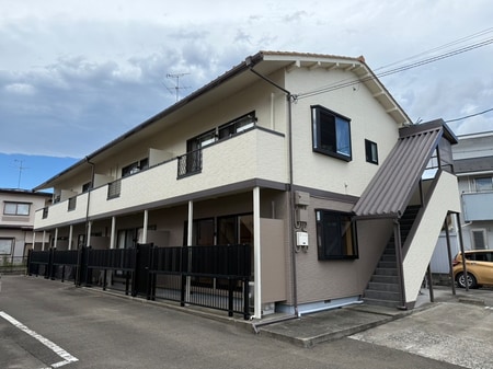シャルマン外観写真